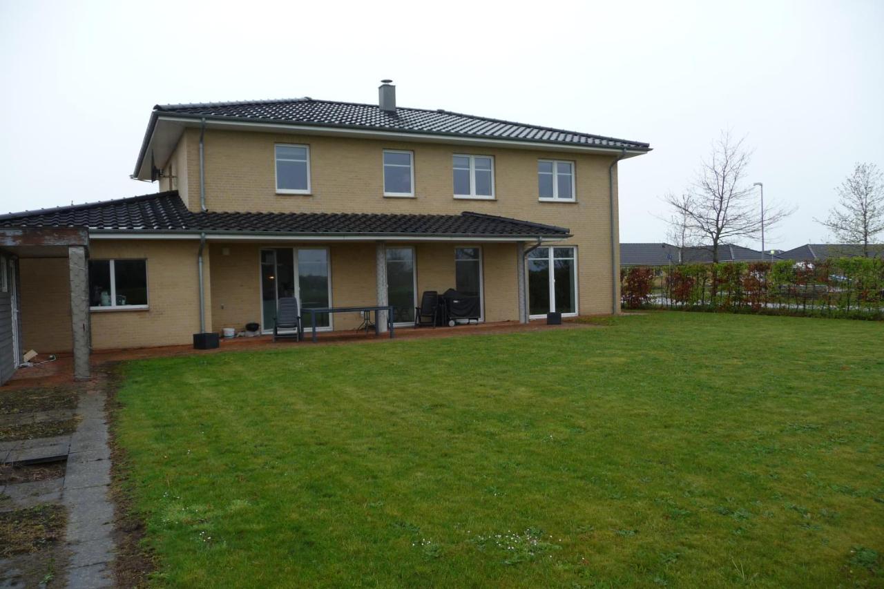 Vaerelse I Augustenborg I Stor Villa Exterior foto
